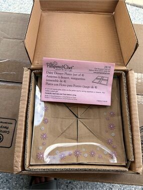 The Pampered Chef Pink Daisy Dessert Plates - Floral Accent Glass (Set of 4)